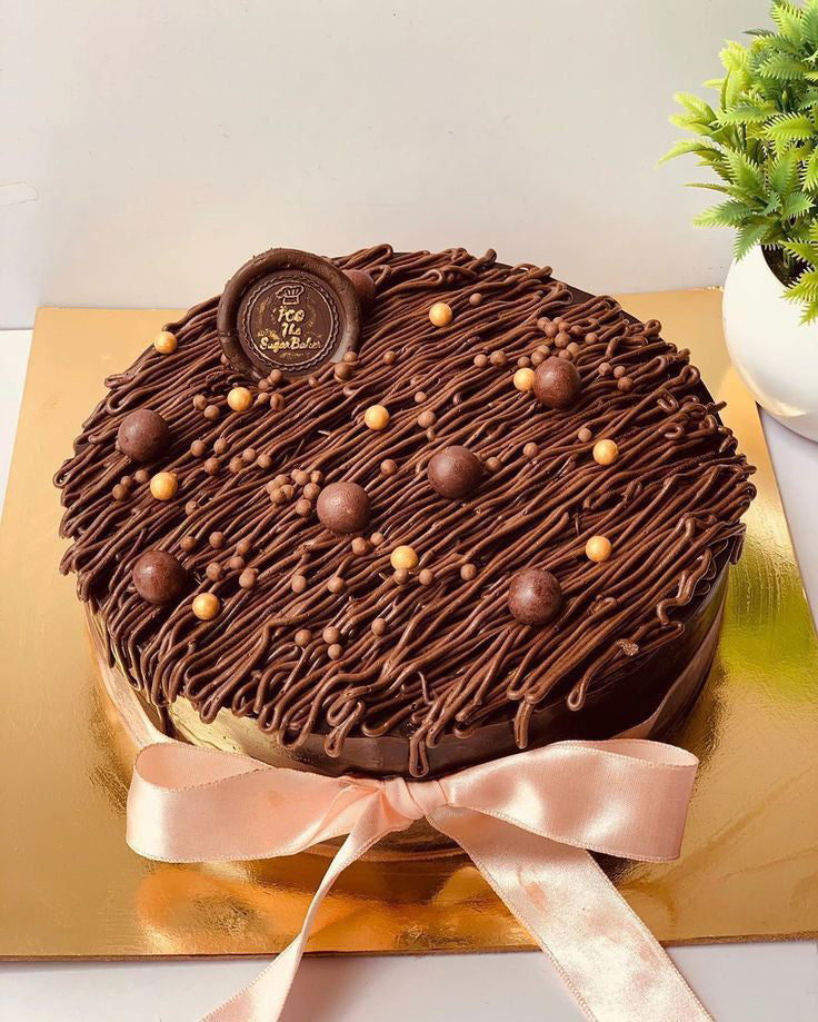 Golden Pearl Luxe Cake